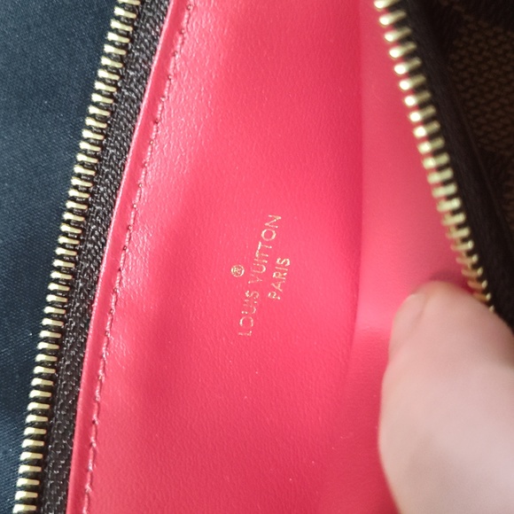 Authentic Louis Vuitton wallet/makeup pouch/wallet brown checkered red zipper! - Picture 4 of 5